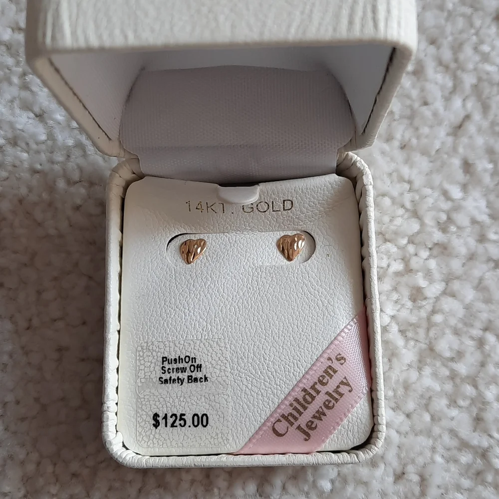 Children's 14kt gold heart earrings